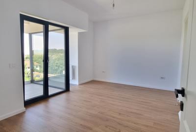 Apartament cu 3 camere semidecomandat în Pipera - 1