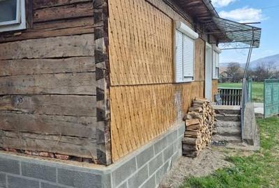 Casă cu 3 camere cu Teren 72 Mp în Leordina