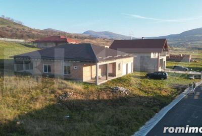 Casă cu 4 camere cu Teren 1500 Mp în Ideciu de Jos - 3