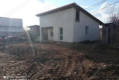 Casă cu 2 camere în Popricani - 2