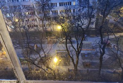 Apartament cu 2 camere decomandat în Torontalului