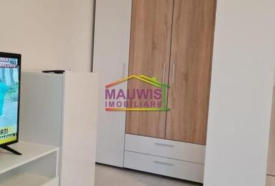 Universitate Carol - 4