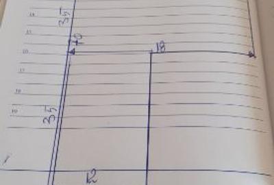 Vând casă cu teren - 4