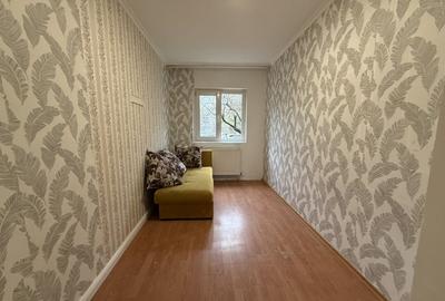 Apartament cu 3 camere decomandat, mobilat în Lipovei - 2