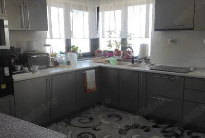 Casă cu Teren 1040 Mp în Central - 9