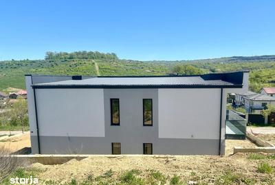 Casă cu 5 camere cu Teren 700 Mp în Bârnova - 16