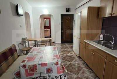 Apartament cu 3 camere decomandat în Galata