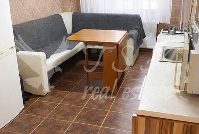 Apartament cu 3 camere decomandat în Tei - 9