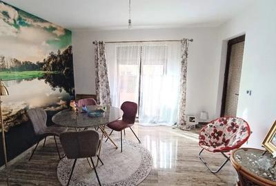 Casă cu 8 camere cu Garaj în Frumușani - 9