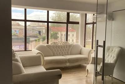 Spațiu comercial, de 270 mp, în Tipografilor - 9