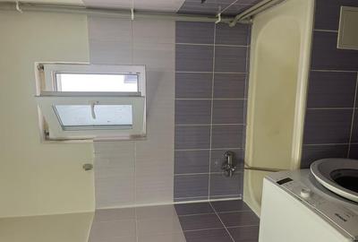 Apartament cu 2 camere decomandat în Cartierul Traian - 2
