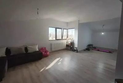 Casă cu Teren 200 Mp în Jilava - 2