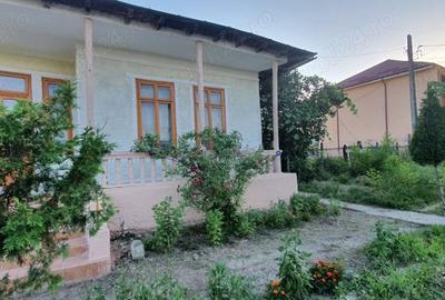 Casă cu 4 camere în Plopana - 8