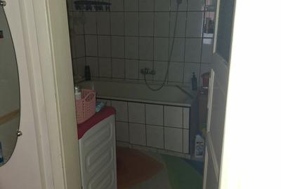 Casă cu 3 camere în Lazaret - 1