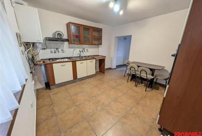 Casă cu 3 camere cu Teren 1500 Mp în Central - 12