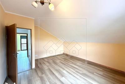 Casă cu 4 camere cu Teren 258 Mp în Țiglari - 2