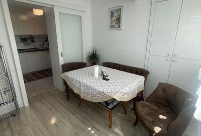 Apartament cu 3 camere decomandat în Apărătorii Patriei - 5