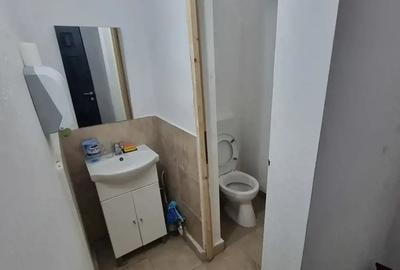 Spațiu comercial, de 51 mp, în Central - 3