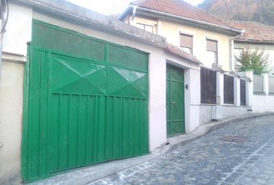 Casă cu 4 camere cu Teren 417 Mp în Schei - 12