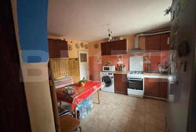 Casă cu 5 camere cu Teren 726 Mp în Nojorid - 2