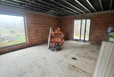 Casă cu Teren 450 Mp în Satu Nou de Jos - 4