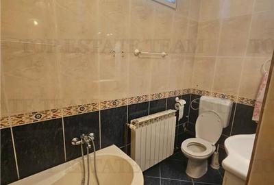 Casa cocheta cu gradina superba 800 metri ultracentral Gaesti - 10