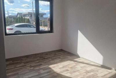 Casă cu Teren 500 Mp în Muntenii de Jos - 2