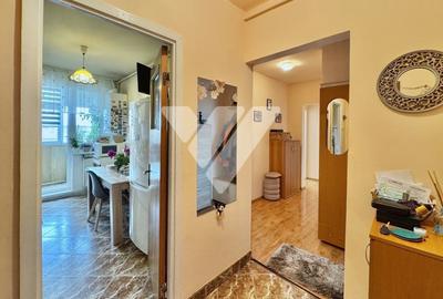 Apartament 3 camere 2 bai decomandat mobilat 65 mp - Aleea Streiu - 2