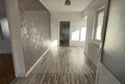 Apartament spatios cu 3 camere - 18