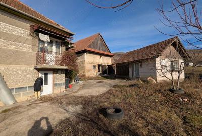 Vand casa cu etaj 4 camere Mera - 1