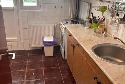Apartament cu 2 camere decomandat în Basarabia