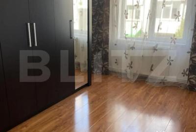 Apartament cu 4 camere decomandat în Independenței