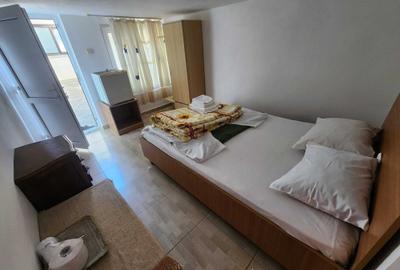 Casă cu 1 camere cu Teren 5000 Mp în Central - 1