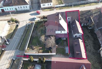 Casa unica, spa?ioasa, in zona centrala a ora?ului... - 16