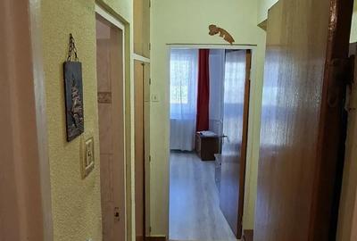Inchiriez apartament 2 camere centru - 2