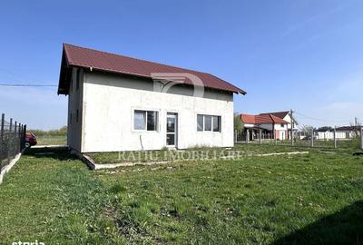 Casă cu 3 camere în Leș - 18