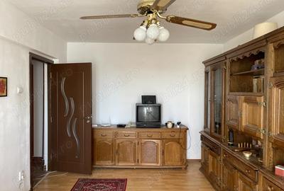Apartament 2 camere, decomandat - 6