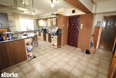 Apartament cu 4 camere decomandat în Central - 15