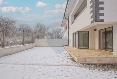 Casă cu 5 camere cu Teren 350 Mp în Bunloc - 25