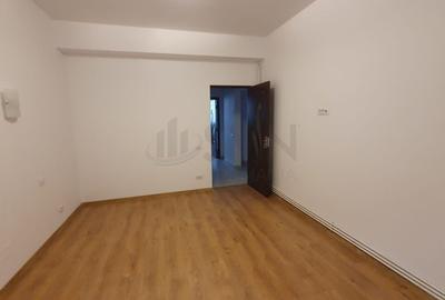 Apartament cu 3 camere decomandat, mobilat în P-ța Romană - 2