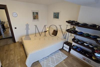 Apartament cu 4 camere semidecomandat, mobilat în P-ța Victoriei - 25