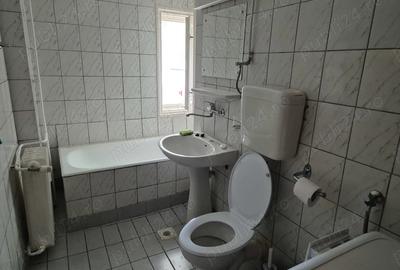 Garsonieră decomandată, mobilată în Basarab - 1