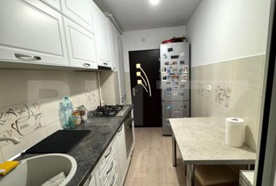 Apartament cu 3 camere decomandat, mobilat în Tractorul - 8