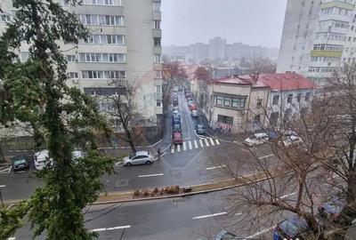 Apartament cu 2 camere decomandat în Banu Manta - 1