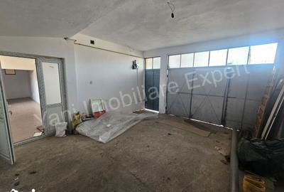 Casă cu 8 camere cu Teren 1500 Mp în Central - 3