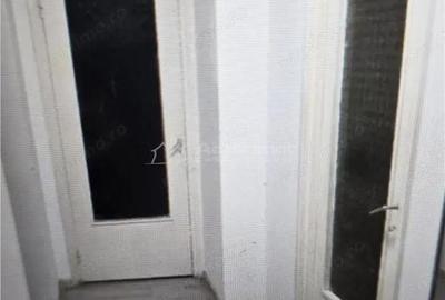 Apartament cu 4 camere decomandat în Calea București - 4