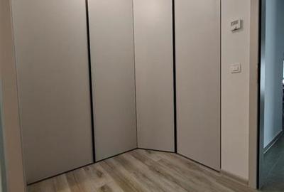 Apartament cu 3 camere decomandat, mobilat în Tractorul - 27