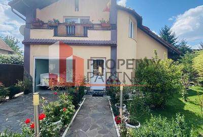 Casă cu 4 camere cu Canalizare în Central - 4