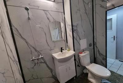 Garsonieră decomandată în Andronache