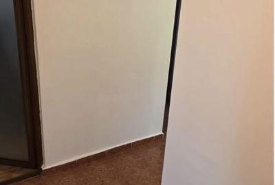 Apartament cu 4 camere decomandat în Calea București - 6